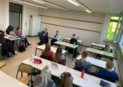 Theaterbesuch Des DLk Kurses Der Zerbrochne Krug 3